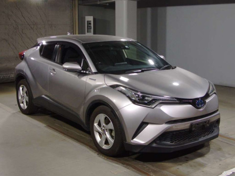 2018 Toyota C-HR ZYX10[2]