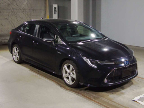 2020 Toyota Corolla Sedan ZWE211[2]