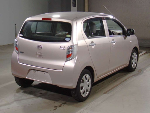 2015 Daihatsu Mira es LA300S[1]