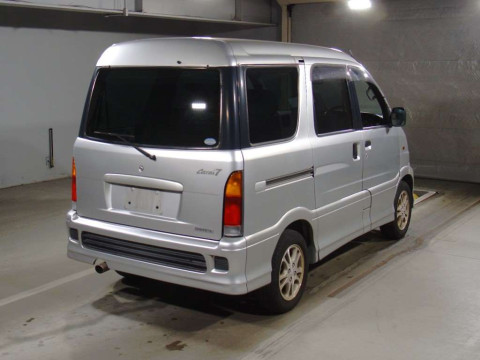 2000 Daihatsu Atrai 7 S221G[1]