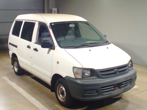 2005 Toyota Townace Van KR42V[2]