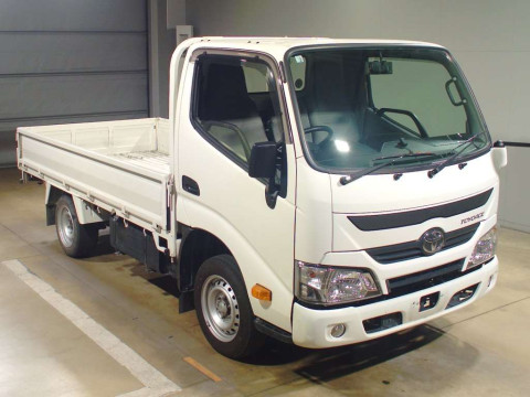 2017 Toyota Toyoace Truck KDY231[2]