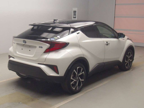 2020 Toyota C-HR ZYX11[1]