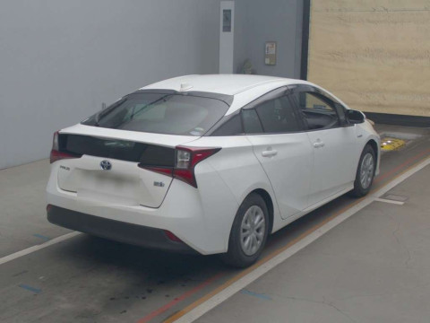 2020 Toyota Prius ZVW51[1]