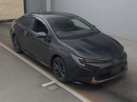 2020 Toyota Corolla Sedan ZWE211[2]