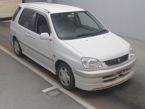 2000 Toyota Raum EXZ10[2]