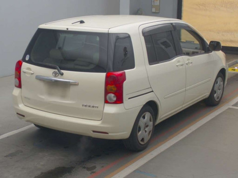 2004 Toyota Raum NCZ20[1]