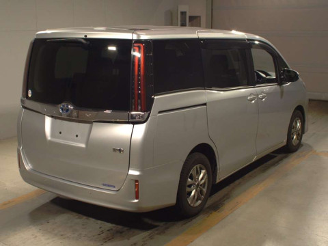 2021 Toyota Noah ZWR80G[1]