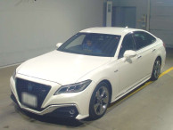 2018 Toyota Crown Hybrid