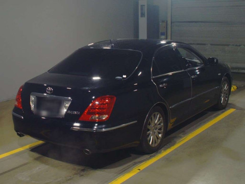 2004 Toyota Crown Majesta UZS186[1]