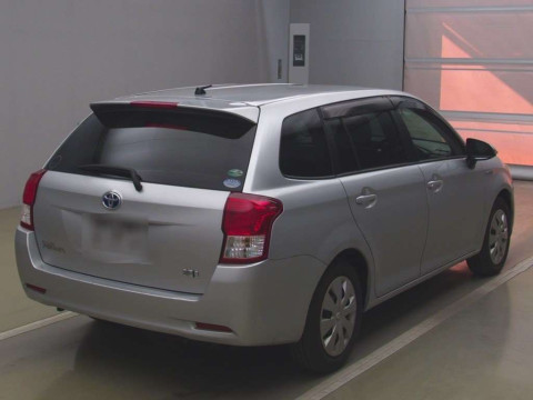 2015 Toyota Corolla Fielder NKE165G[1]