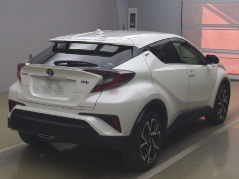 2017 Toyota C-HR ZYX10[1]