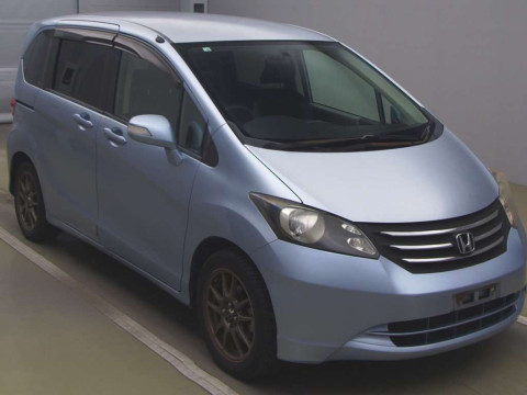 2008 Honda Freed GB3[2]