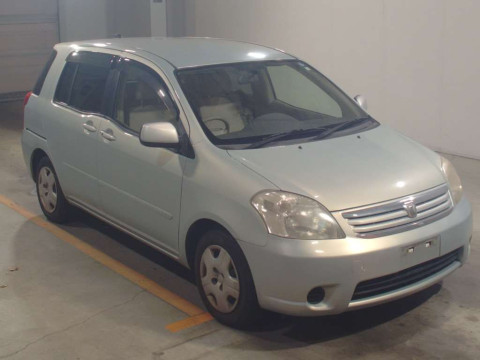 2003 Toyota Raum NCZ20[2]