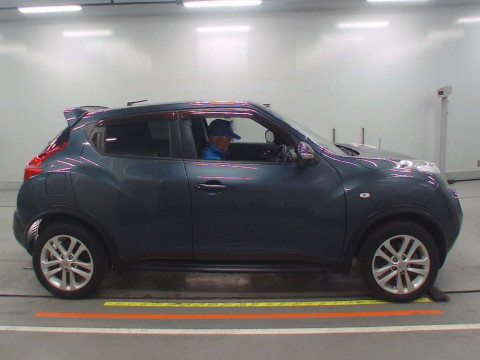 2011 Nissan JUKE NF15[2]