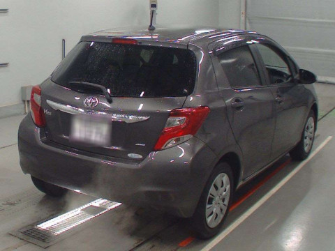 2014 Toyota Vitz NSP135[1]