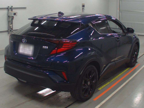 2020 Toyota C-HR ZYX11[1]