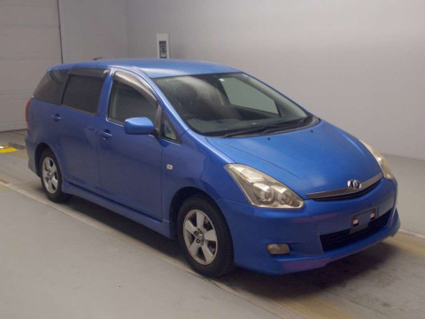 2006 Toyota Wish ZNE10G[2]