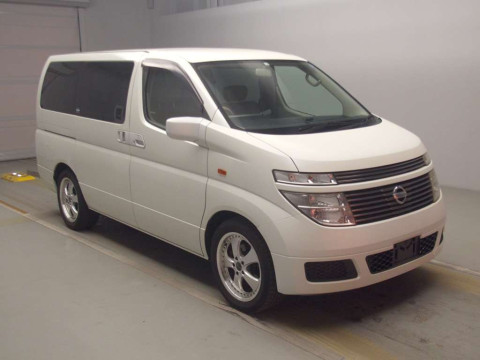 2003 Nissan Elgrand E51[2]