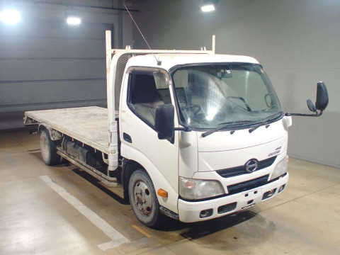 2013 Hino DUTRO XZU695M[2]