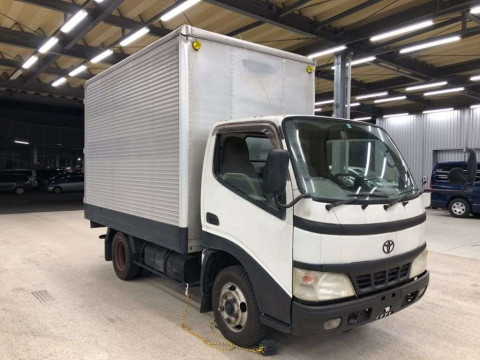 2002 Toyota Toyoace Truck XZU306[2]