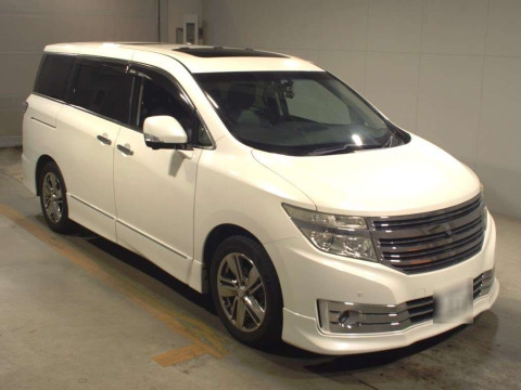 2011 Nissan Elgrand TE52[2]