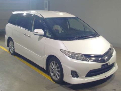 2011 Toyota Estima ACR50W[2]