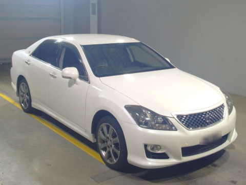 2008 Toyota Crown GRS200[2]