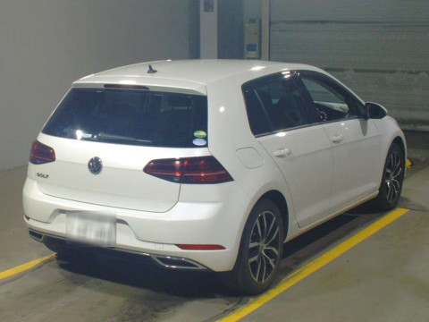 2019 Volkswagen Golf AUCPT[1]