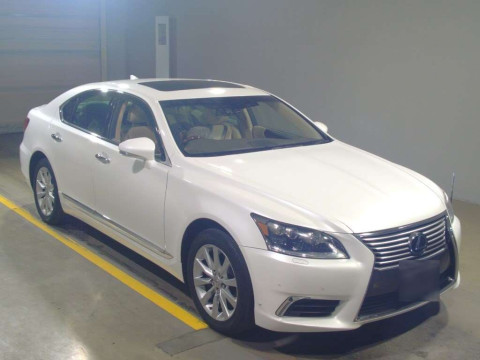 2013 Lexus LS USF40[2]