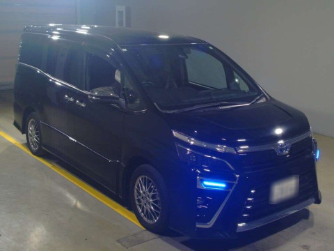 2021 Toyota Voxy ZWR80W[2]