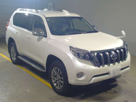 2017 Toyota Land Cruiser Prado GDJ150W[2]