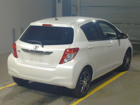 2012 Toyota Vitz NSP130[1]