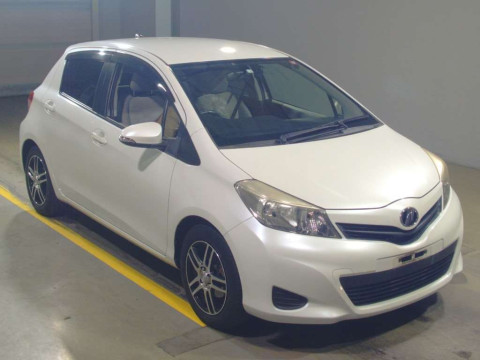 2012 Toyota Vitz NSP130[2]