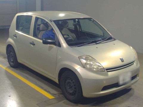 2005 Toyota Passo KGC10[2]