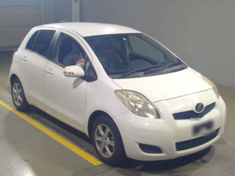 2008 Toyota Vitz SCP90[2]