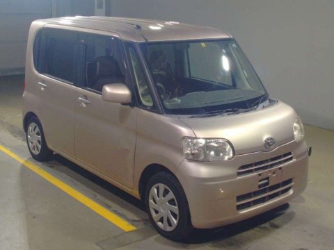 2013 Daihatsu Tanto L375S[2]