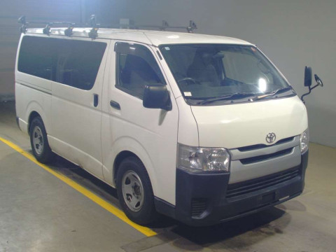 2016 Toyota Hiace Van TRH200V[2]