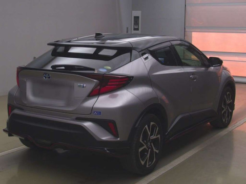 2020 Toyota C-HR ZYX11[1]