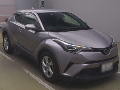 2018 Toyota C-HR NGX10[2]