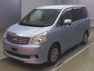 2012 Toyota Noah