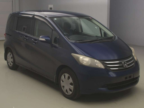 2009 Honda Freed GB3[2]