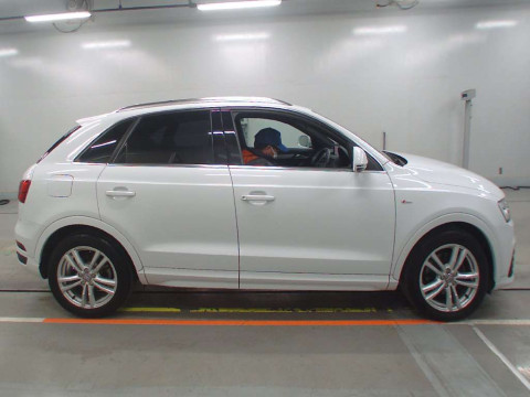 2016 Audi Q3 8UCULB[2]