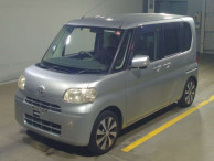 2010 Daihatsu Tanto