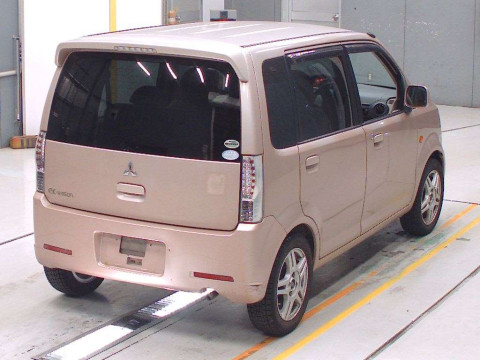 2009 Mitsubishi eK Wagon H82W[1]