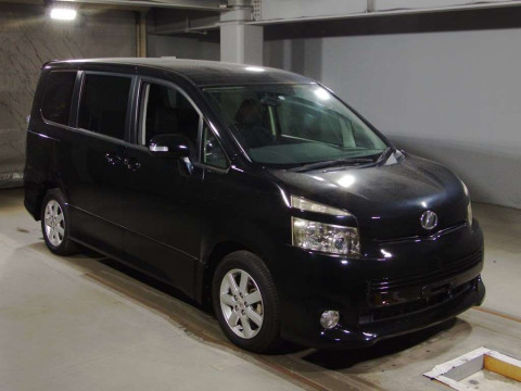 2009 Toyota Voxy ZRR70W[2]