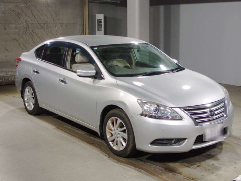 2013 Nissan SYLPHY TB17[2]