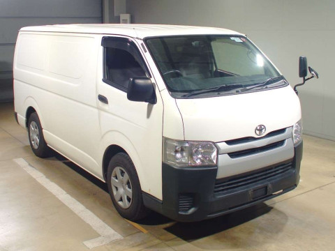 2016 Toyota Regiusace Van KDH201V[2]