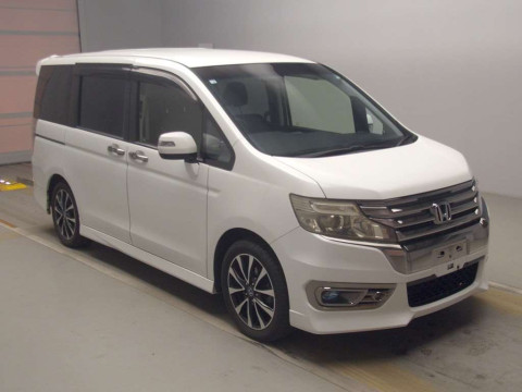 2012 Honda Step WGN Spada RK5[2]