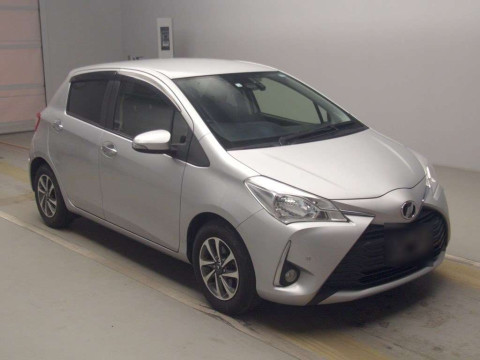 2018 Toyota Vitz NSP130[2]